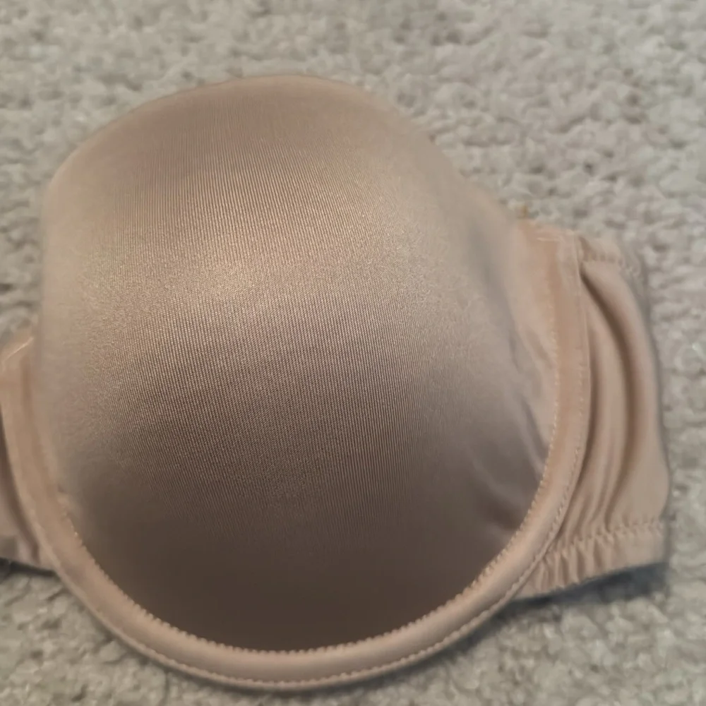 Self Expressions By Maidenform Strapless Bra Size 38D Color Nude - Picture 4 of 11
